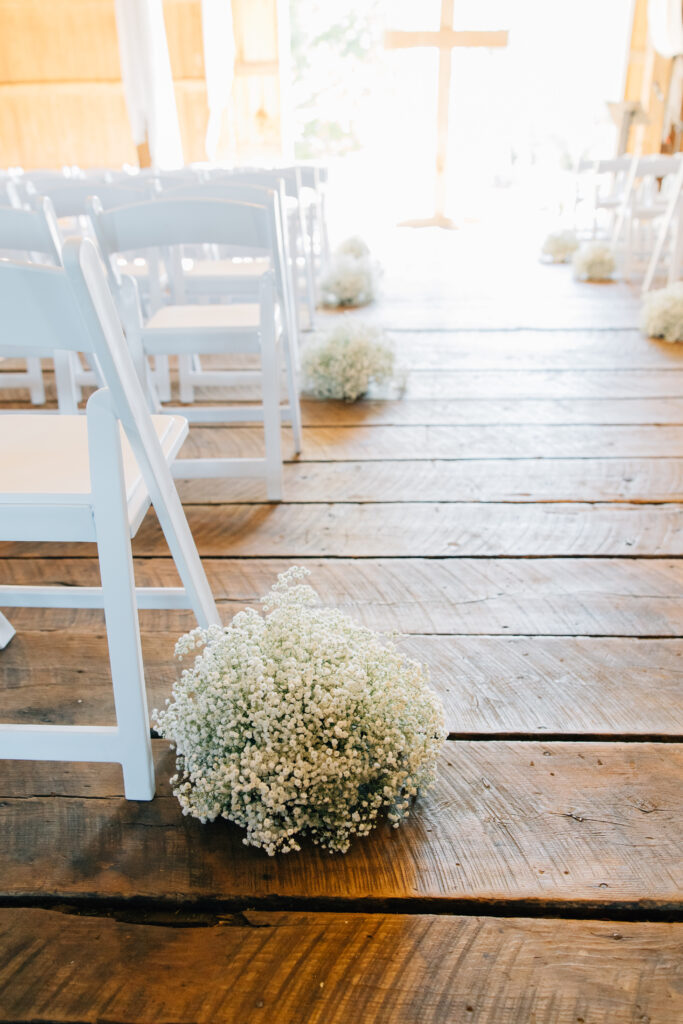 Simple indoor ceremony at elegant wedding venue near Columbus Ohio