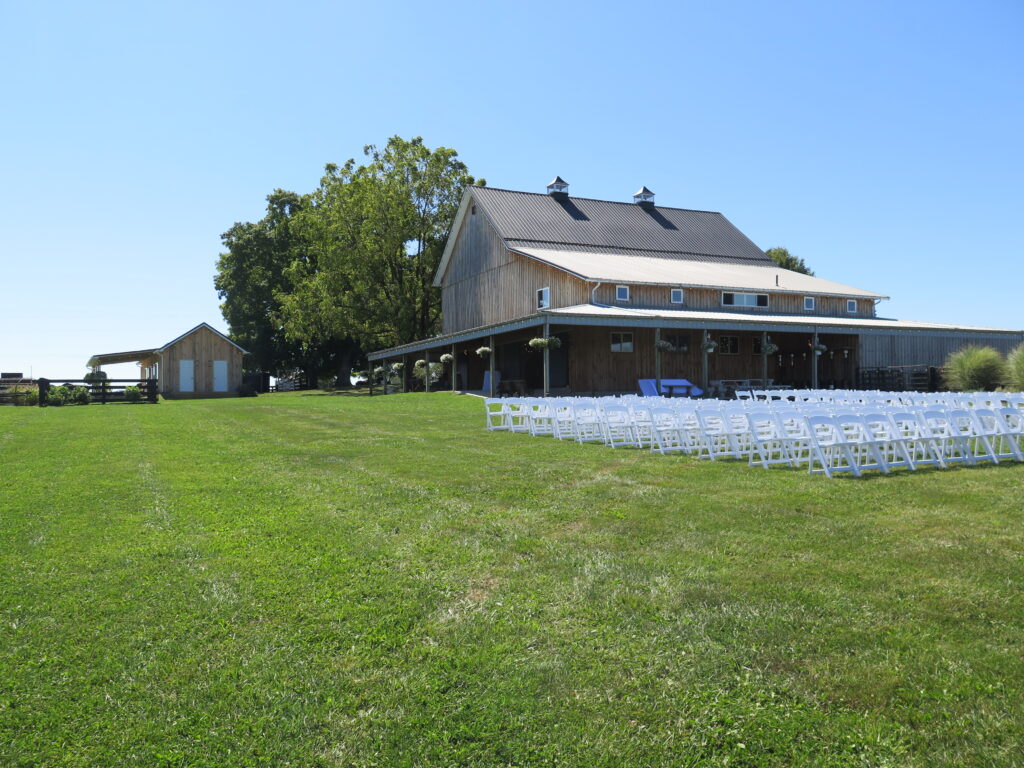 Outdoor ceremony and Rustic Barn Newark Ohio